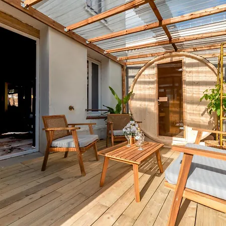 Oulala, Amour, Parking Privé Et Vive La Vie Rouen