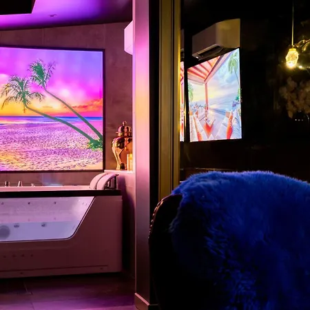 Апартаменты Oulala, Amour, Parking Prive Et Vive La Vie *